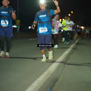 Runner Photo 7649455