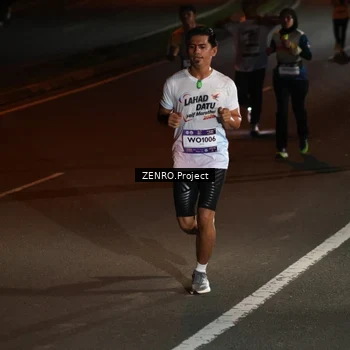 Runner Photo 7649471