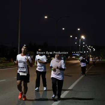 Runner Photo 7649472