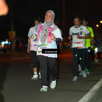 Runner Photo 7649492