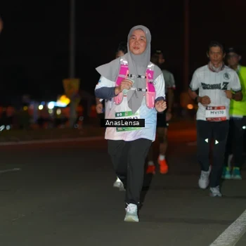 Runner Photo 7649497