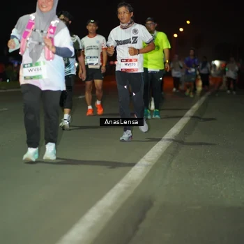 Runner Photo 7649503