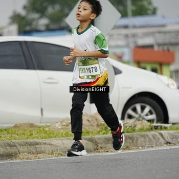 Runner Photo 7649504