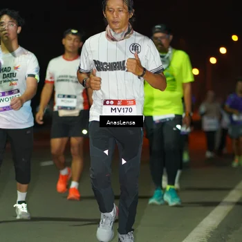 Runner Photo 7649520