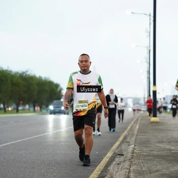 Runner Photo 7649525