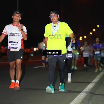 Runner Photo 7649538