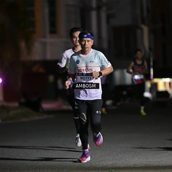 Runner Photo 7649550