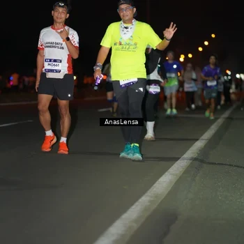 Runner Photo 7649553