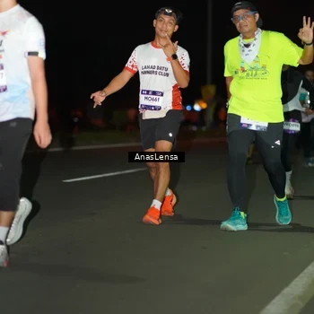 Runner Photo 7649555