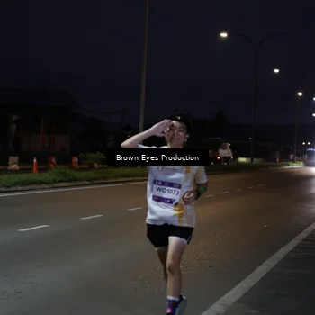Runner Photo 7649557