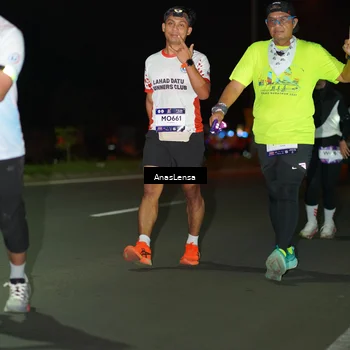 Runner Photo 7649563