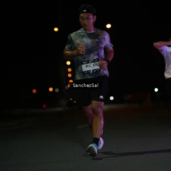 Runner Photo 7649567