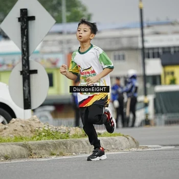 Runner Photo 7649570
