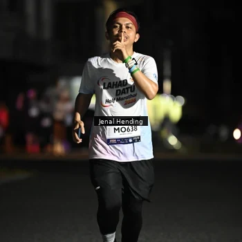 Runner Photo 7649588