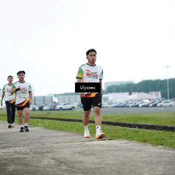 Runner Photo 7649603