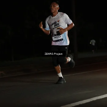 Runner Photo 7649604