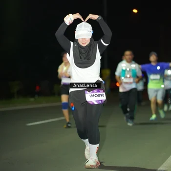 Runner Photo 7649649