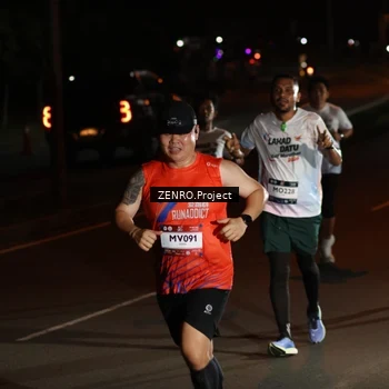 Runner Photo 7649677