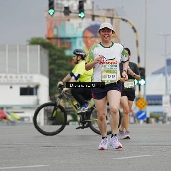 Runner Photo 7649687