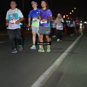 Runner Photo 7649697