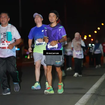 Runner Photo 7649698