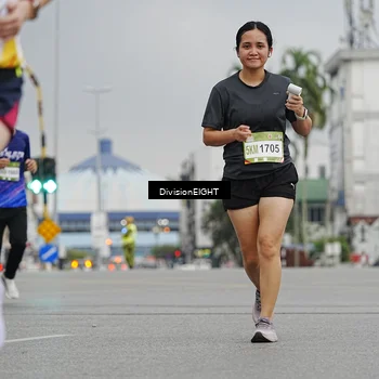 Runner Photo 7649704