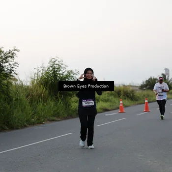 Runner Photo 7649715