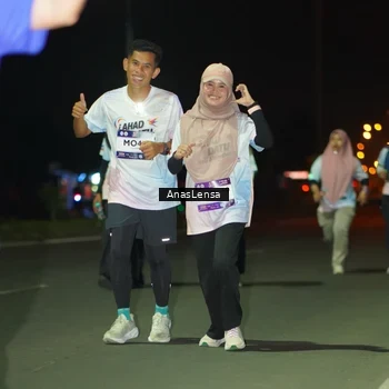 Runner Photo 7649730