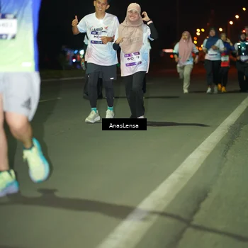 Runner Photo 7649732