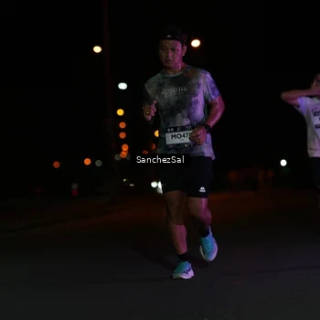 Runner Photo 7649733