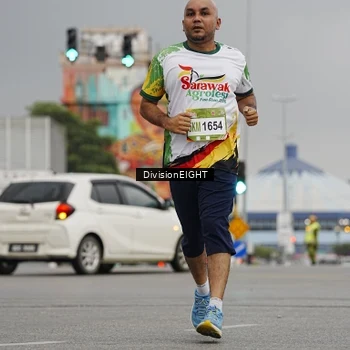 Runner Photo 7649738