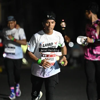 Runner Photo 7649740