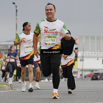 Runner Photo 7649750