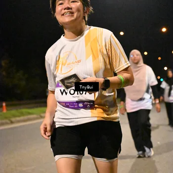 Runner Photo 7649758