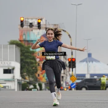 Runner Photo 7649764