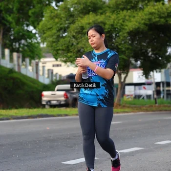 Runner Photo 7649766