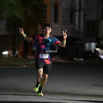 Runner Photo 7649788