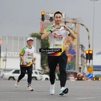 Runner Photo 7649810
