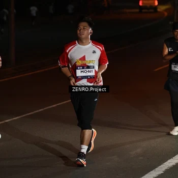 Runner Photo 7649842