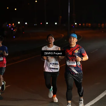 Runner Photo 7649846