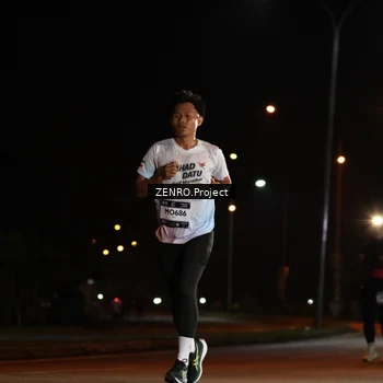 Runner Photo 7649854