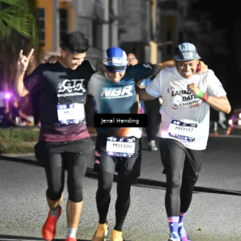 Runner Photo 7649856