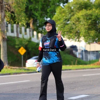 Runner Photo 7649873