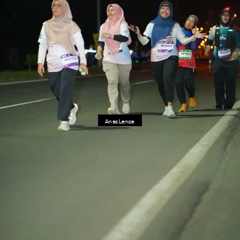 Runner Photo 7649890