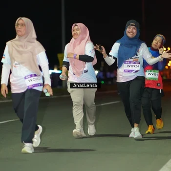 Runner Photo 7649896