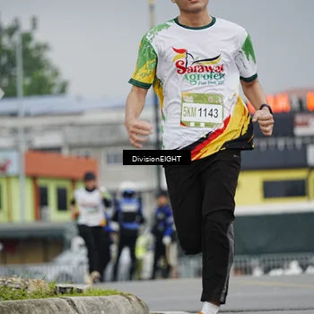 Runner Photo 7649907