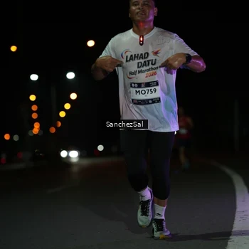 Runner Photo 7649924