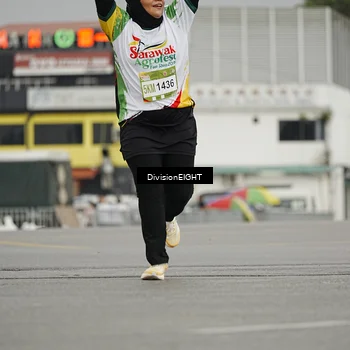 Runner Photo 7649925