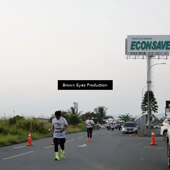 Runner Photo 7649930