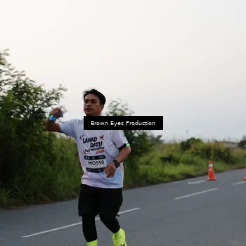 Runner Photo 7649939